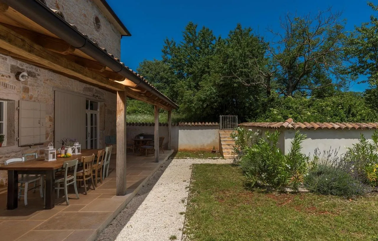 Villa Eva With Private Pool Вишнян