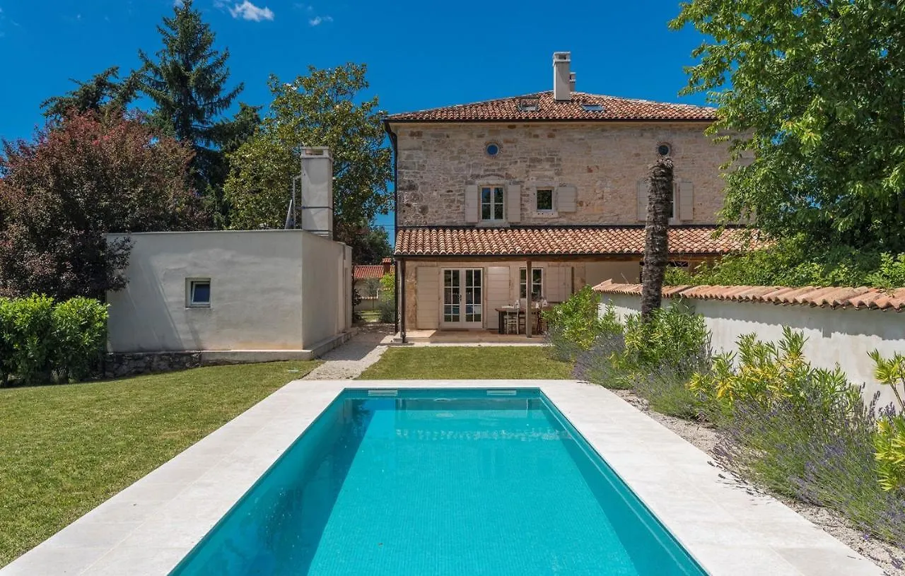 Villa Eva With Private Pool Вишнян